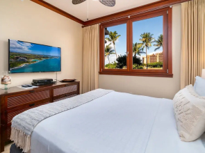 Hale Kahakai Ko Olina Beach Villa w/ Pool!