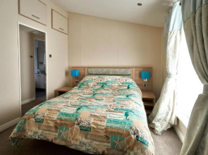 2BD Seafront Lodge Amazing Views in Kent