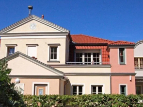 Appartementhaus Gegenkolonnaden