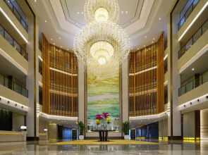 Qingshan Hotel Baotou（Yingbin Building）