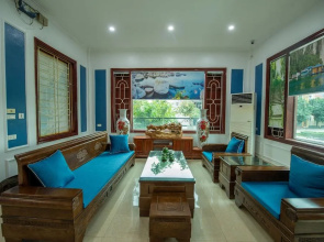 Rose Hotel