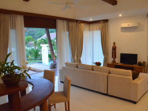 Cominsia Lodge