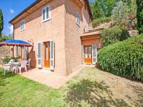 Cozy Holiday Home in Lamporecchio with Swimming Pool