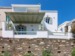 Iakovos Summer House
