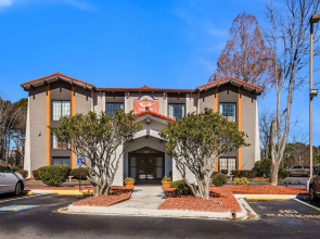 Bhagat Hotels Stone Mountain Atlanta BW Signature Collection