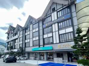 Hotel Brynton at Cameron Centrum Mall