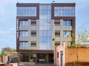 Hotel Sai Poornima