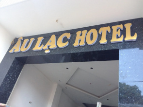 Au Lac Hotel