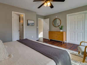 Lovely Poconos Cabin w/ Resort Amenities!