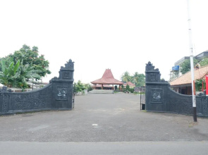 OYO 1567 Pendopo Tumaritis Syariah