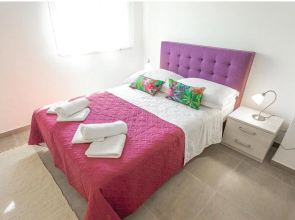 Stunning Home in Milna With 6 Bedrooms, Wifi and Outdoor Swimming Pool