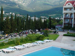 Отель Крымский