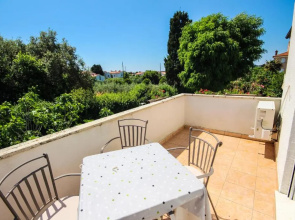 Cukon Holiday Home