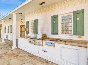1BR Mobile Condo with Community Pool