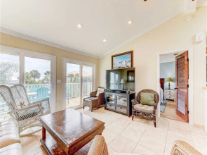 Summer Wind, 4 bedrooms, Private Pool, Next to Beach, Sleeps 8