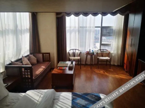 Xichang Yiweijia Serviced Apartment (Panxi Guomao Plaza)
