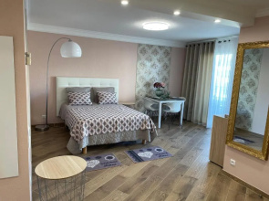Studio with Swimming Pool 80 Meters Near the Beach (Adults Only)
