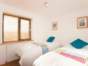 Broadbeach Cottage