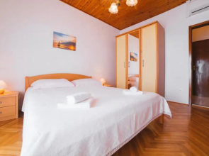 Apartments Ante Petric