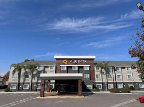 La Quinta Inn & Suites by Wyndham Tulare