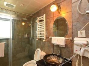 Luoyang Jinyu Huating Chinese Inn