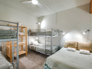94SLL - Inexpensive - Fireplace - WiFi - Sleeps 4