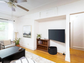 Flexhome East Side Vintage 1BR B4