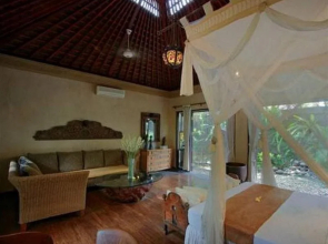 Taman Mesari Luxury Villa