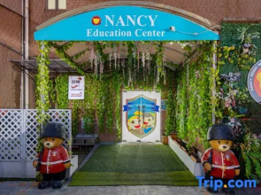 Ouyuan Apartment (Shanghai Hongqiao Airport Longxi Road Subway Station)