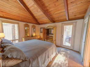 Diamond Peak Lane #5 by Village Properties at Sunriver