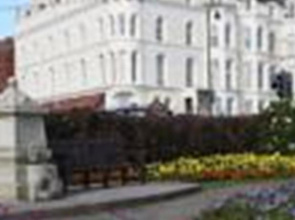Admiral House Hotel