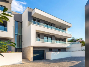 Amazing Apartment in Malinska With Outdoor Swimming Pool, Wifi and 3 Bedrooms