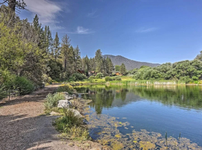 Spacious Pine Mountain Club Cabin w/ Fire Pit
