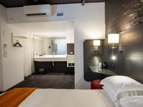 ONOMO Hotel Waterfront