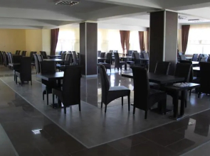 Uset Hotel