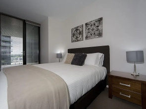 Accommodate Canberra - Manhattan