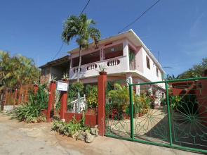 Hostal Zaira Kenia y Jorge Luis