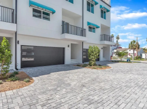 Azul Townhomes B3