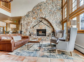 Expedition Station #8636 by Book by Owner