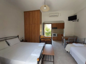 Domaine Papakonstantis Apartments To Let