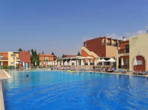 Panas Holiday Village