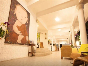 Nern Chalet Beachfront Hotel