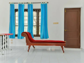 OYO 17351 Home Hill View 3BHK Chembothara
