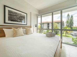 Tucker at Palmer Dadeland Miami