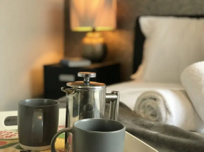 Modern 3-bed House With Parking Bamber Bridge, Preston