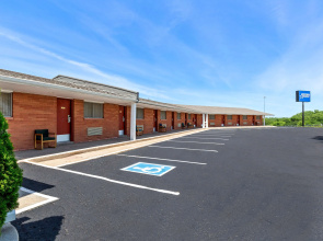 Americas Best Value Inn Belleville