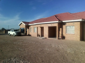 Fahms Self Catering