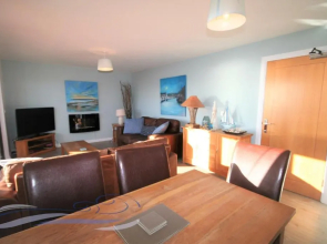 Two Bedroom Apartment with Sea View - 30 Fisherman's Way