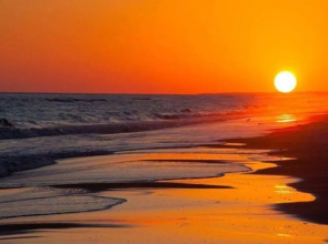 Dora Pool Studios by Konnect, 150m from the Beach