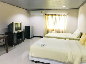 Sea Land View Apartment @ Sriracha